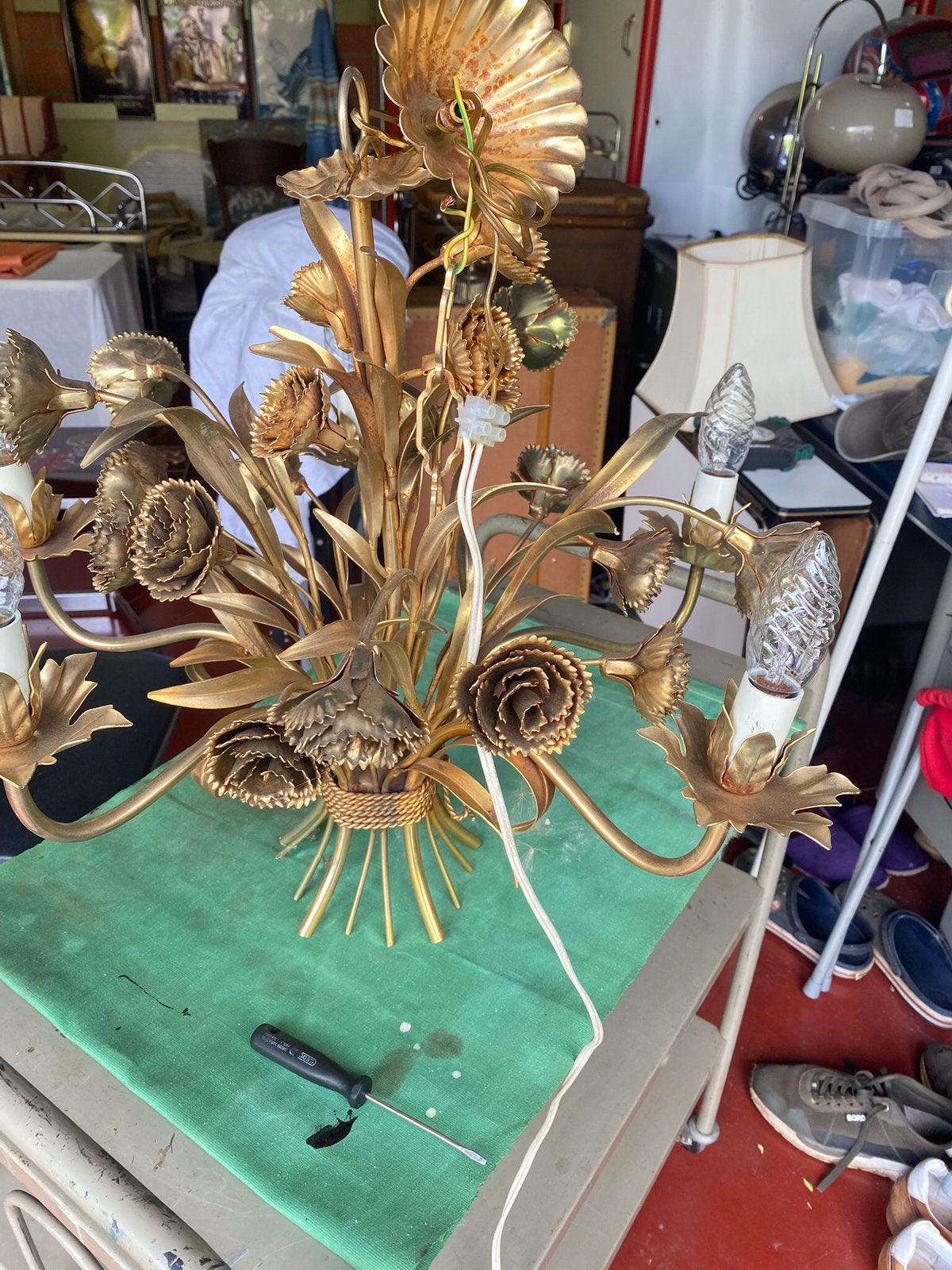 Écouter coco chanel, Maison & Meubles, Lampes | Lustres, Utilisé, Enlèvement