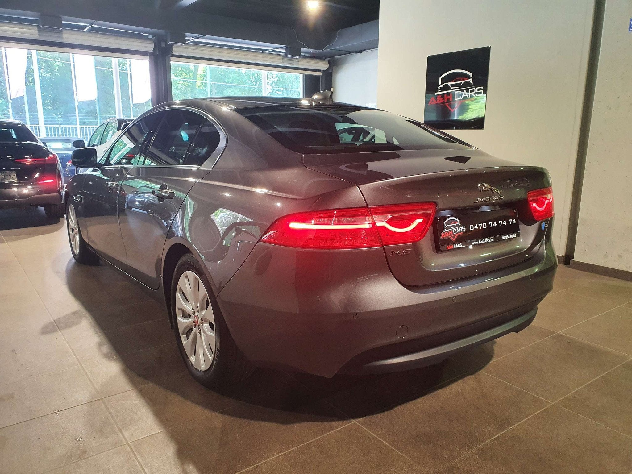 Jaguar XE 2.0 D E-prestige (bj 2017, automaat), Auto's, Automaat, 4 deurs, Achterwielaandrijving, Gebruikt