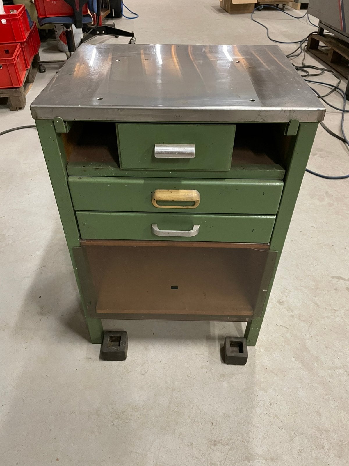 Onderstel / kast voor boor of freesmachine, Bricolage & Construction, Établis, Enlèvement, Utilisé