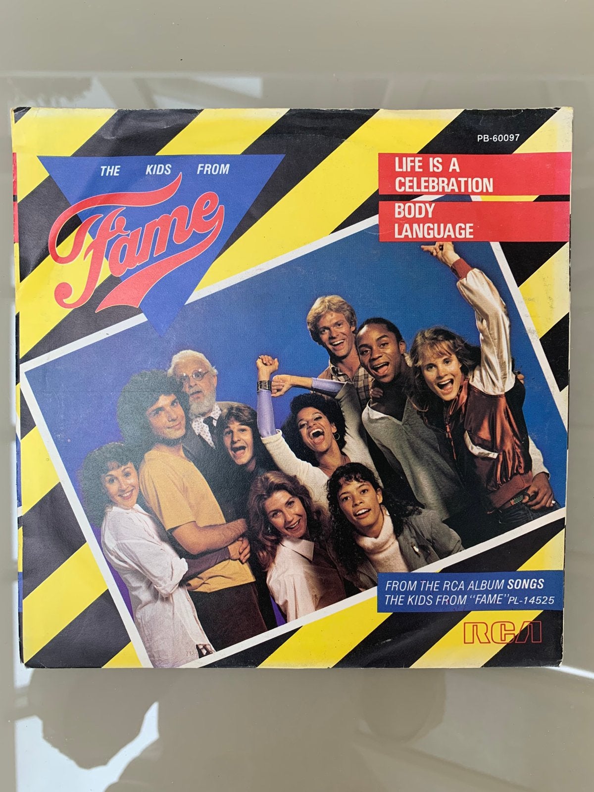 vinyl single - fame, Ophalen