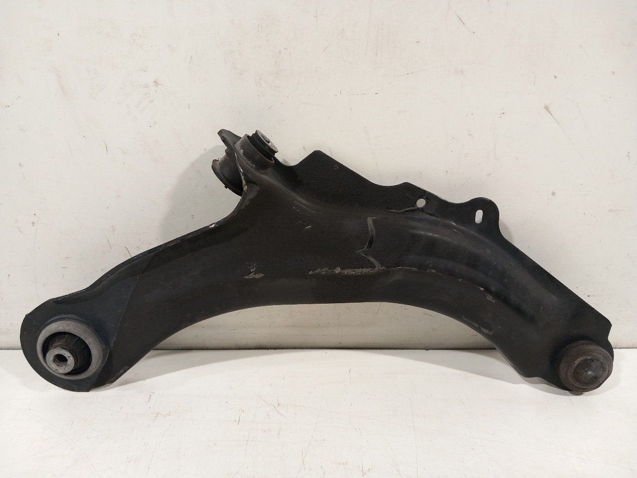 Draagarm links voor Renault Captur, Onderdelen@venauto.nl, Van der Ven Autorecycling B.V., Gebruikt, Ettenseweg 76, 4706 PB Roosendaal, The Netherlands