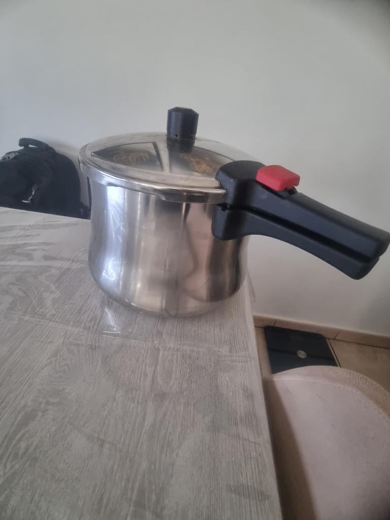 Snelkookpan Demeyere, Ophalen