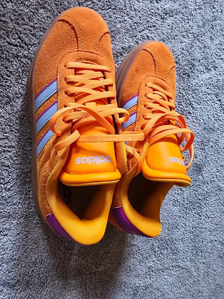 Baskets Adidas orange pointure 37, comme neuves, Garçon, Comme neuf, Enlèvement, Chaussures