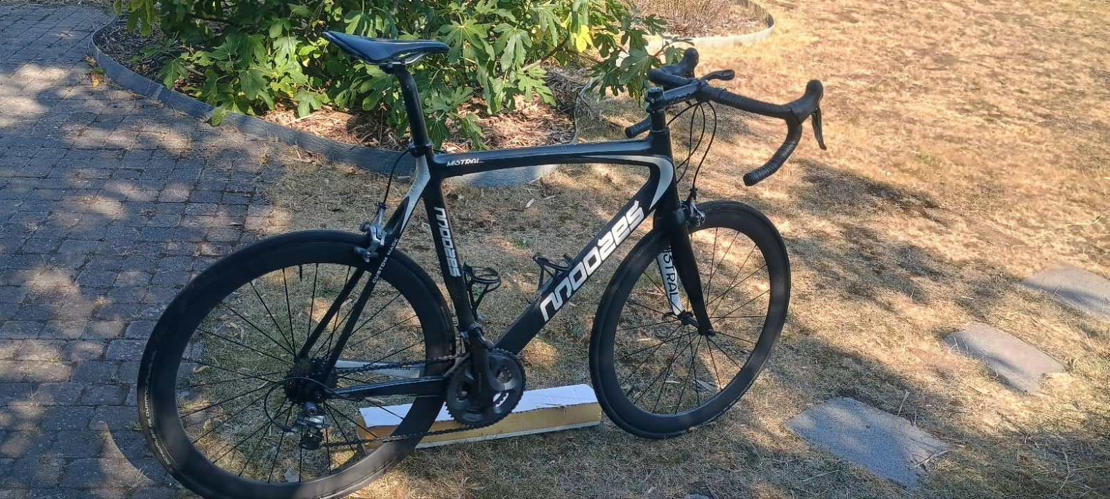 Moozes mistral full Carbon, Ophalen