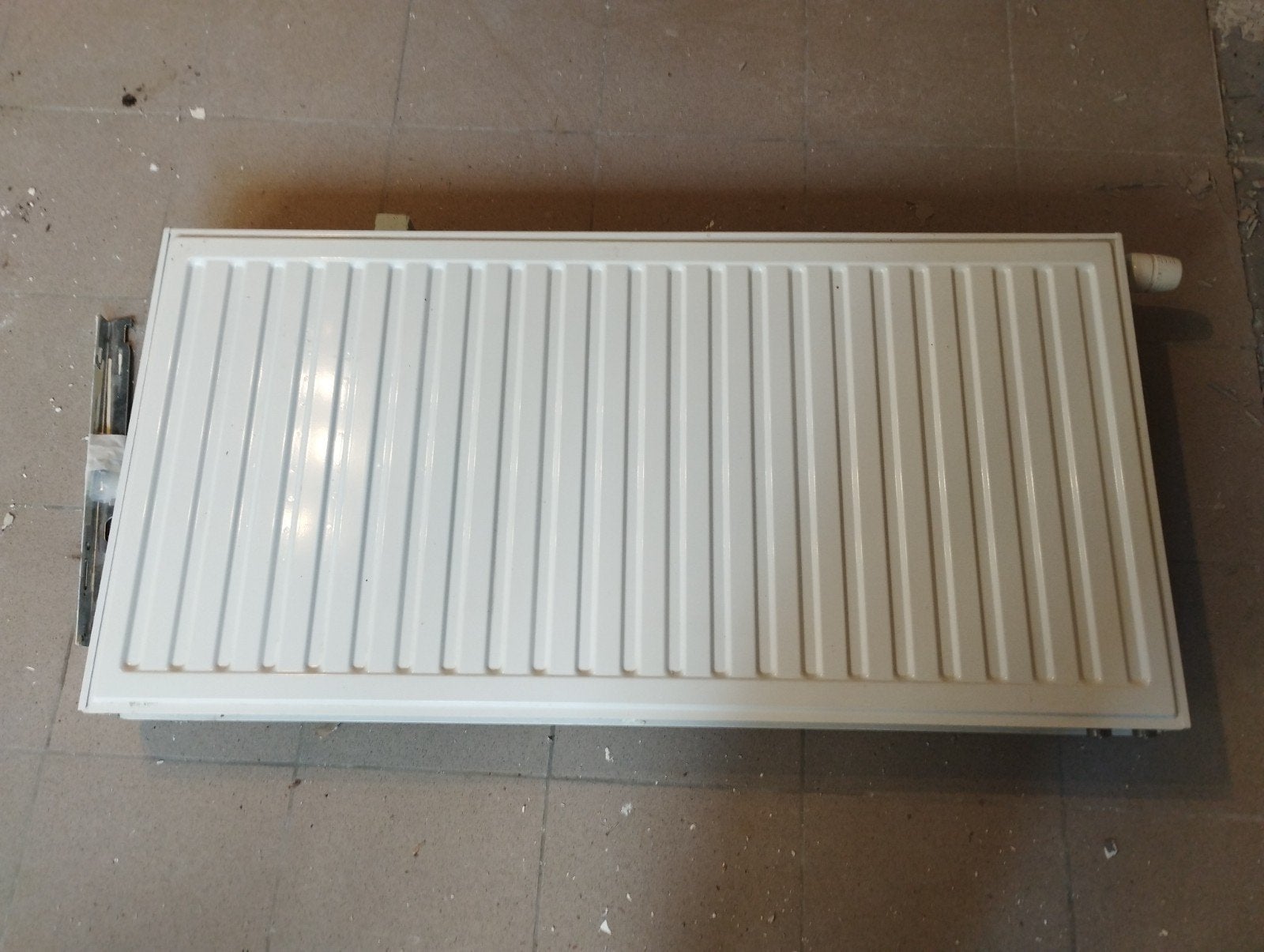 radiateur radson 60x120 + fixation, Bricolage & Construction, Chauffage & Radiateurs, Comme neuf, Enlèvement, Radiateur, 30 à 80 cm