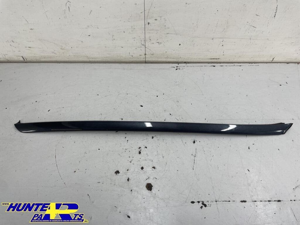 Raamrubber voorruit R grijs Volvo XC60 I ('08->) 30784798, Gebruikt, Ophalen of Verzenden, Volvo, Volvo