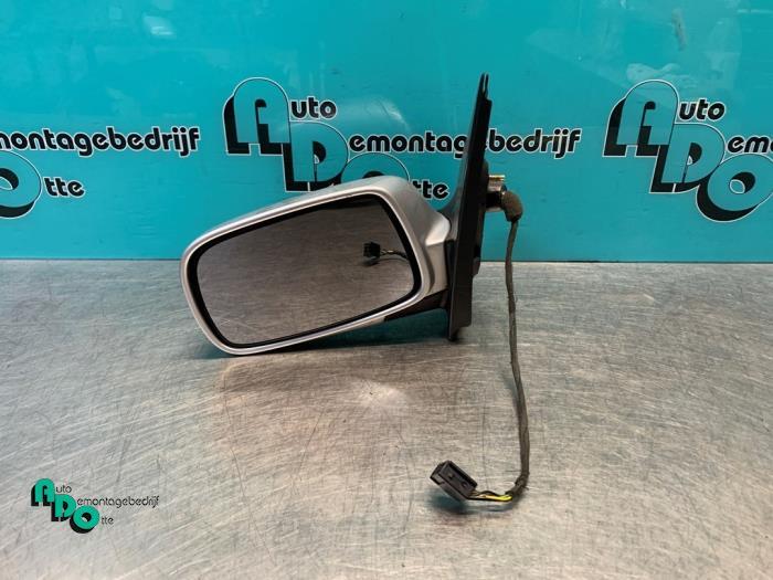 Rétroviseur extérieur gauche d'un Toyota Yaris (Yaris 1 02, -, 3 mois de garantie, Toyota, Utilisé