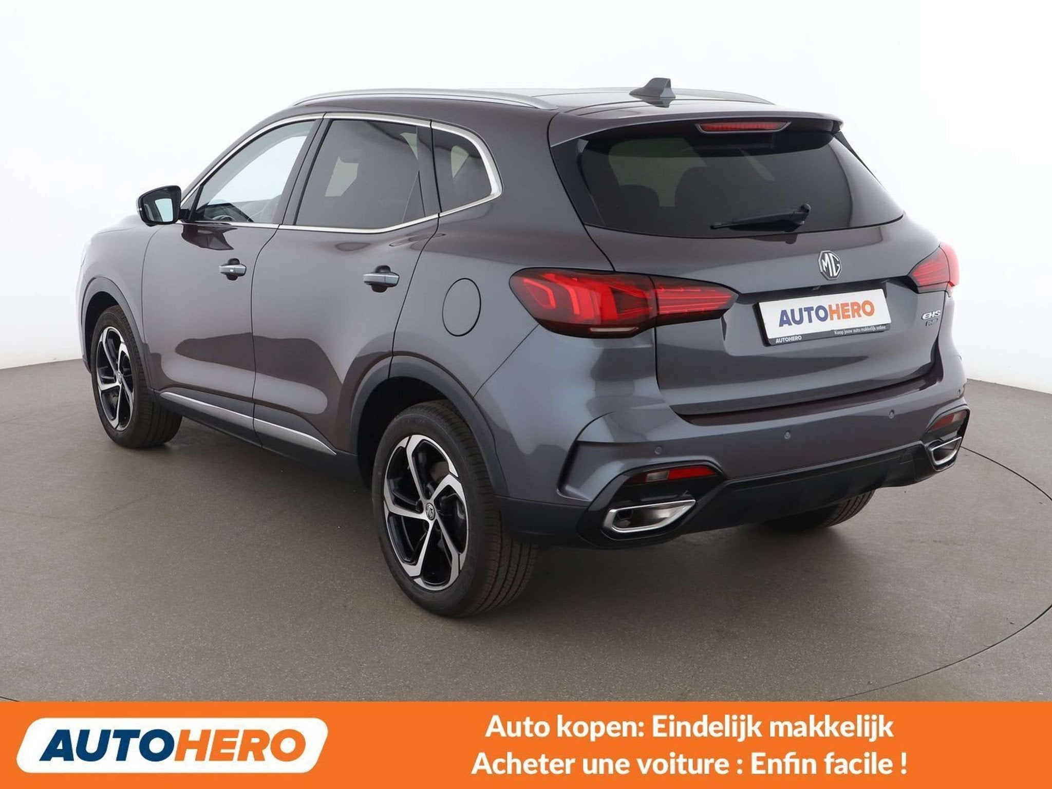 MG EHS 1.5 T-GDI Plug-in Hybrid Luxury (automatique), Autos, Cuir, Argent ou Gris, Volant multifonction, 5 portes