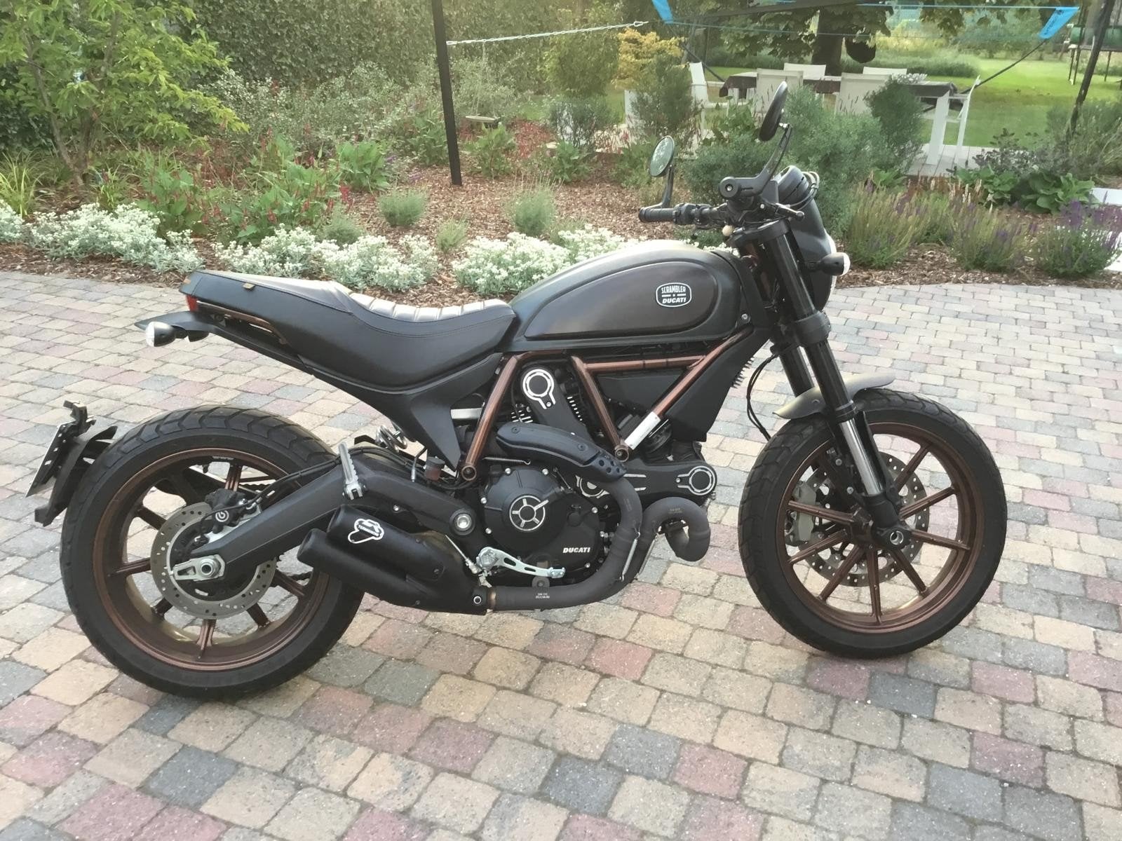 Ducati Scrambler Italia Independent, Motoren, Motoren | Ducati, Particulier