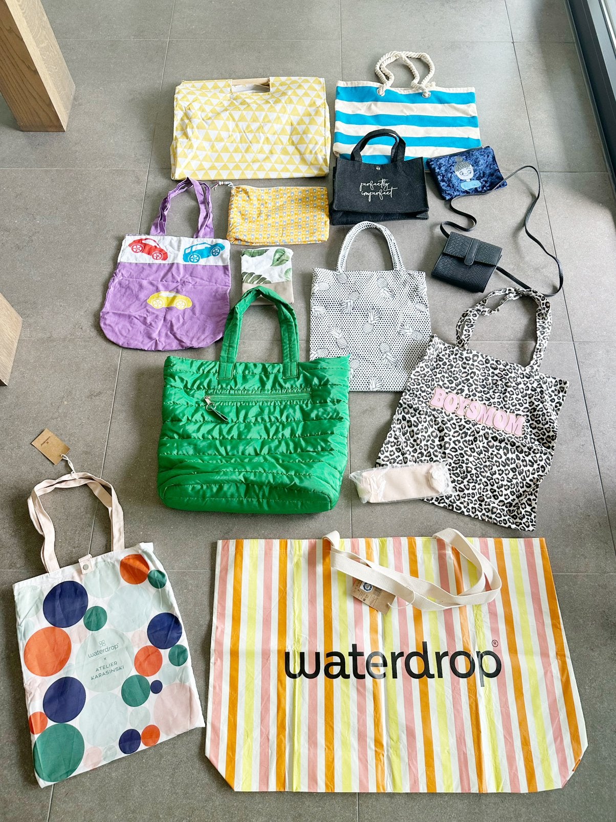 Groot lot tassen allerlei, Handtassen en Accessoires, Tassen | Damestassen, Ophalen of Verzenden, Zo goed als nieuw
