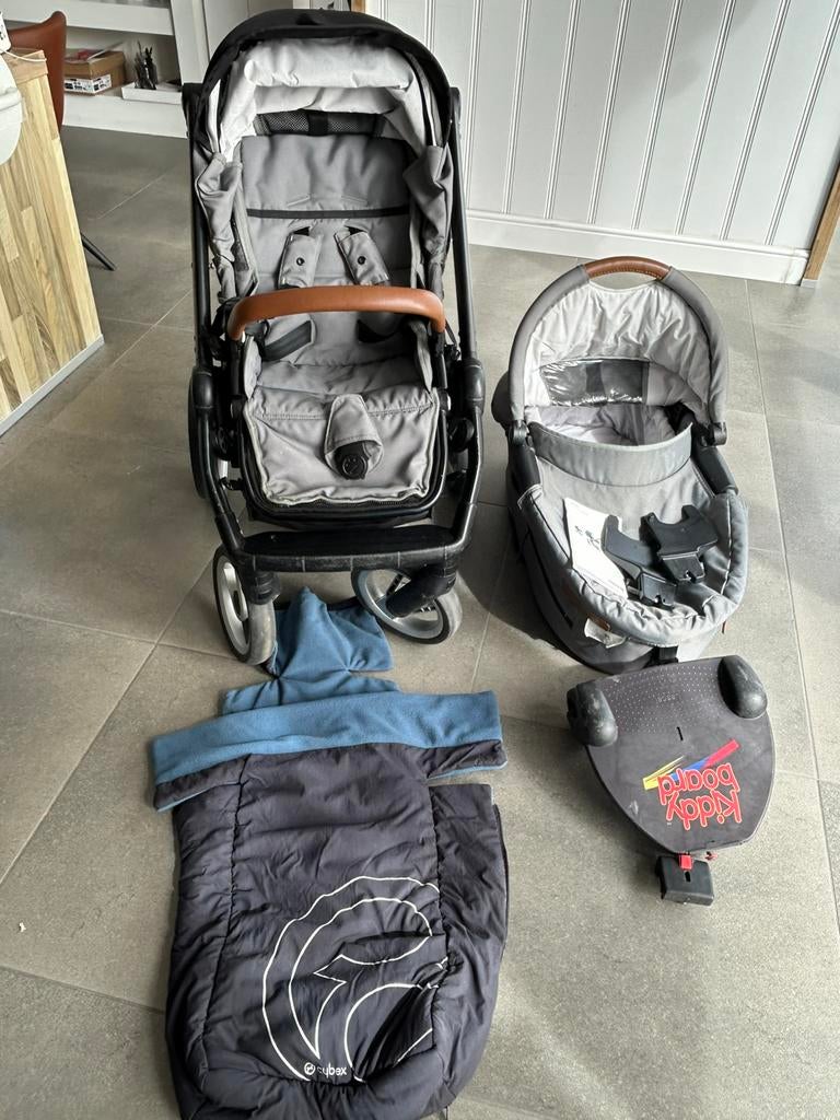 Mutsy evo kinderwagen en combinatie reiswieg, Zo goed als nieuw, Met reiswieg, Mutsy, Ophalen