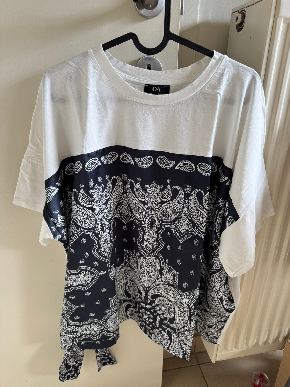 Tshirt C&A, Enlèvement, Comme neuf