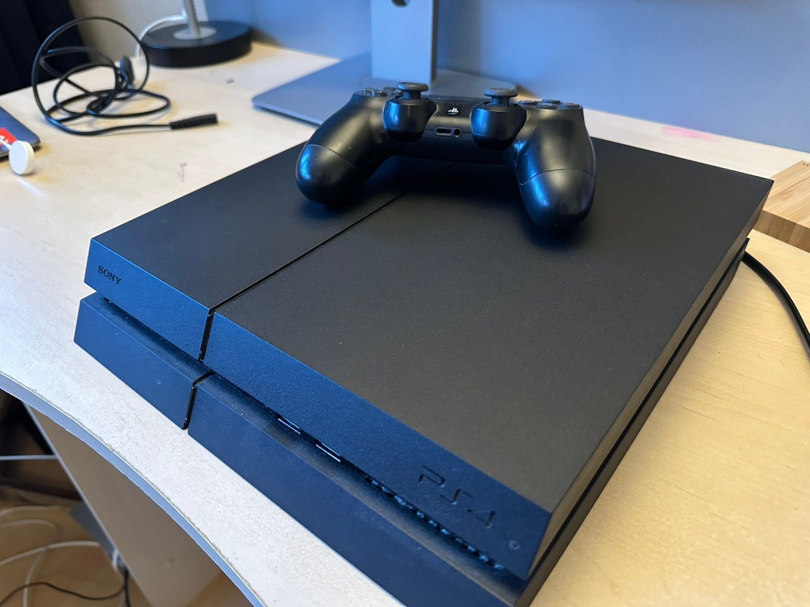 PS4+-controller, Games en Spelcomputers, Ophalen, Zo goed als nieuw, Met 1 controller, Original