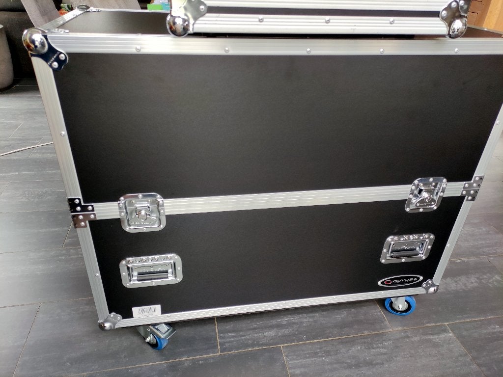 Elektro Voice Evolve 50 flightcase nieuw, Muziek en Instrumenten, Behuizingen en Koffers, Ophalen, Nieuw, Speaker of Versterker