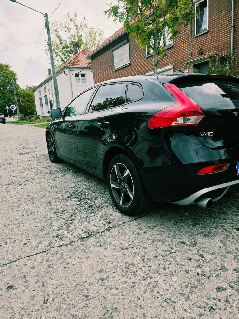 Volvo v40 er6, Achat, Euro 6, Boîte manuelle, Noir
