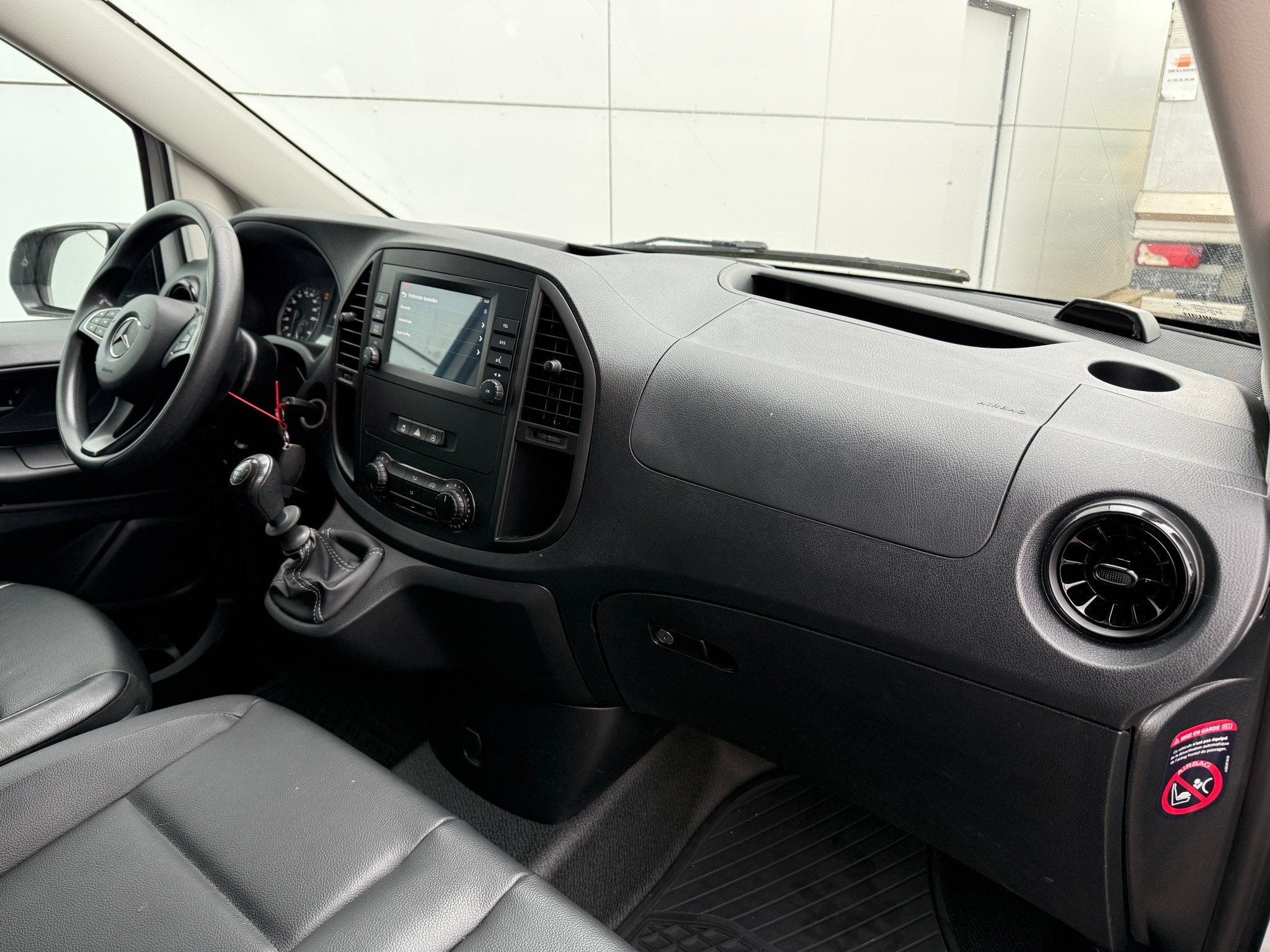 Mercedes Benz Vito 114 1.9 CDI L2H1 Dubbele schuif LED Clima, Auto's, 100 kW, Achterwielaandrijving, Gebruikt, Euro 6
