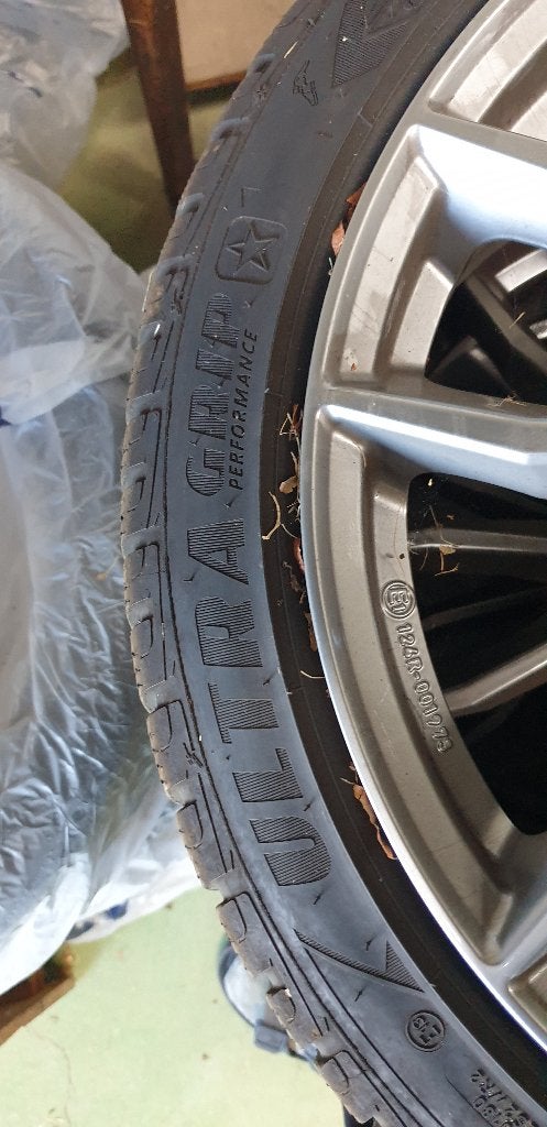 Goodyear 205/45 R18 winterkit + RIAL X12 2,7 mm, Ophalen, 18 inch, Gebruikt, Velg(en)