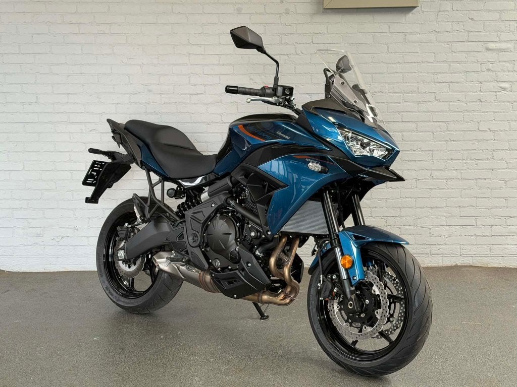 Kawasaki - Versys 650 2026(btw motor) - Moto Center Mertens, Motoren, Motoren | Kawasaki, Bedrijf, Toermotor, meer dan 35 kW, 2 cilinders