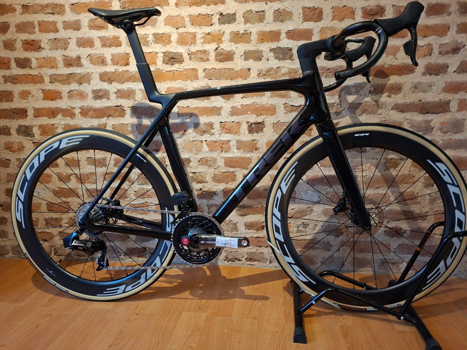 NEUF TREK MADONE GEN8 [L/58] FORCED2/SCOPE/CAPTEUR PUISSANCE, Enlèvement, Neuf, Plus de 20 vitesses, Autres marques