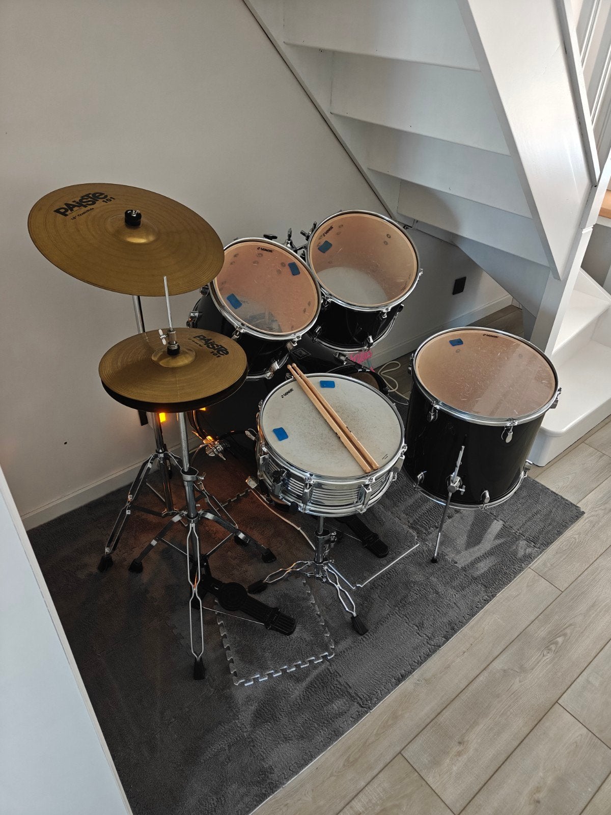 Mooie drumkit Sonor 503 in heel goede staat, Muziek en Instrumenten, Drumstellen en Slagwerk, Ophalen, Sonor