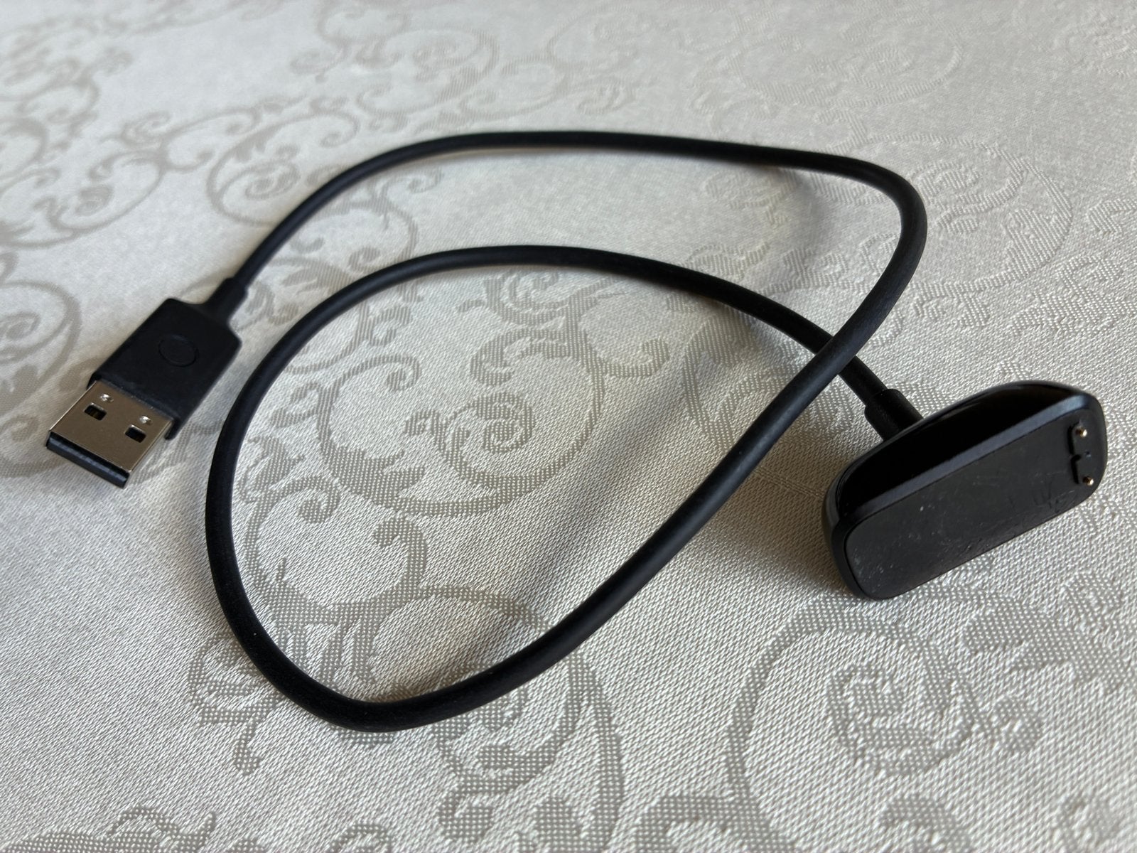 Fitbit Charge 5, Enlèvement ou Envoi, Comme neuf, Noir