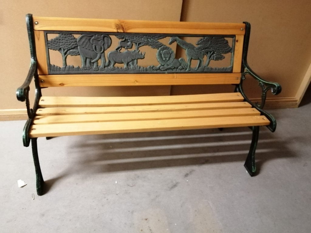 Banc « Toddler », Enlèvement, Neuf