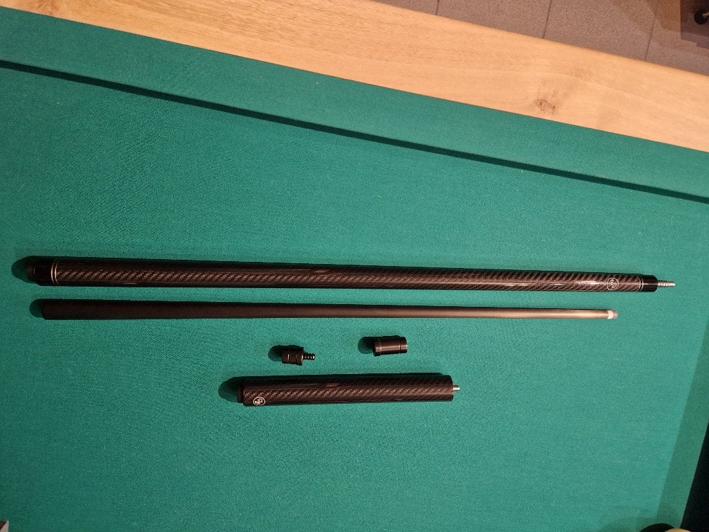 GJBilliards Pro.01 Carbon biljartkeu - zo goed als nieuw, Ophalen of Verzenden, Zo goed als nieuw, Keu of Ballen