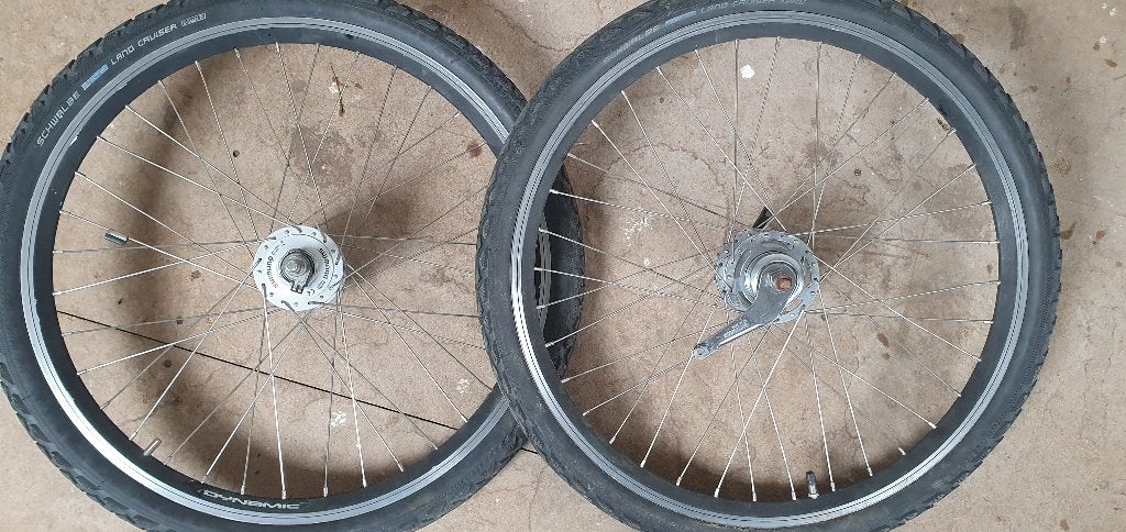 roues 24", Enlèvement, Utilisé, Schwalbe
