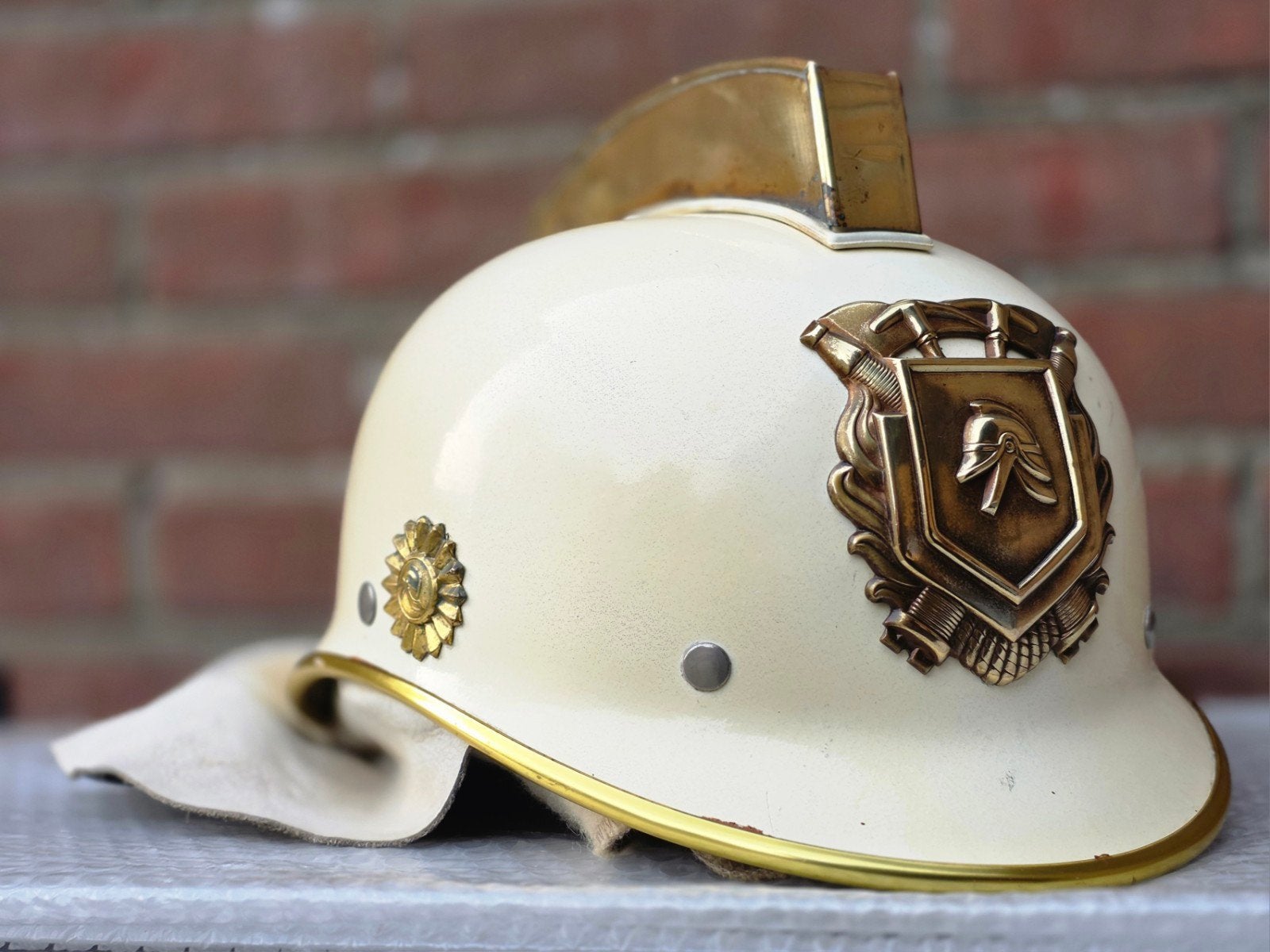Casque des sapeurs-pompiers néerlandais, modèle Kraaijer, po, Enlèvement ou Envoi