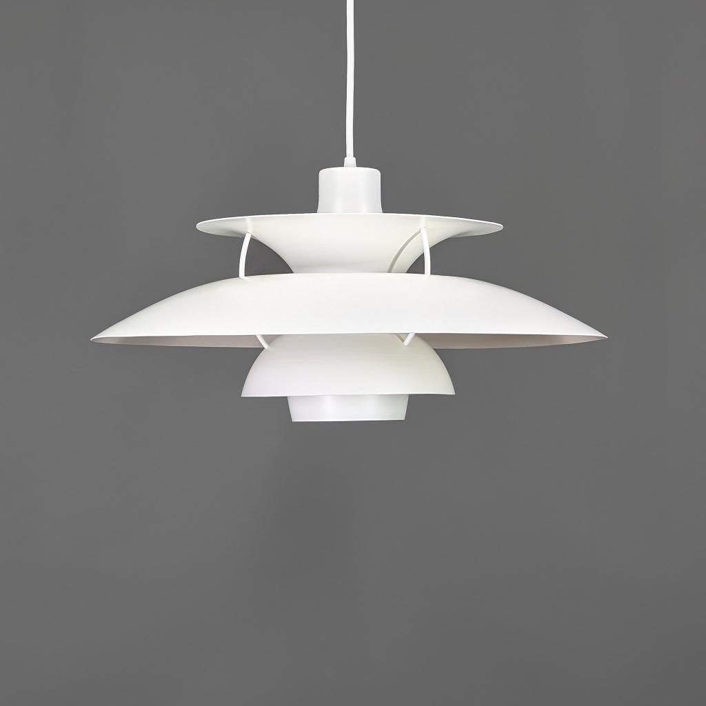 Louis Poulsen PH 5 wit – gerestaureerde Deense designlamp, Zo goed als nieuw, 75 cm of meer, Metaal, Verzenden