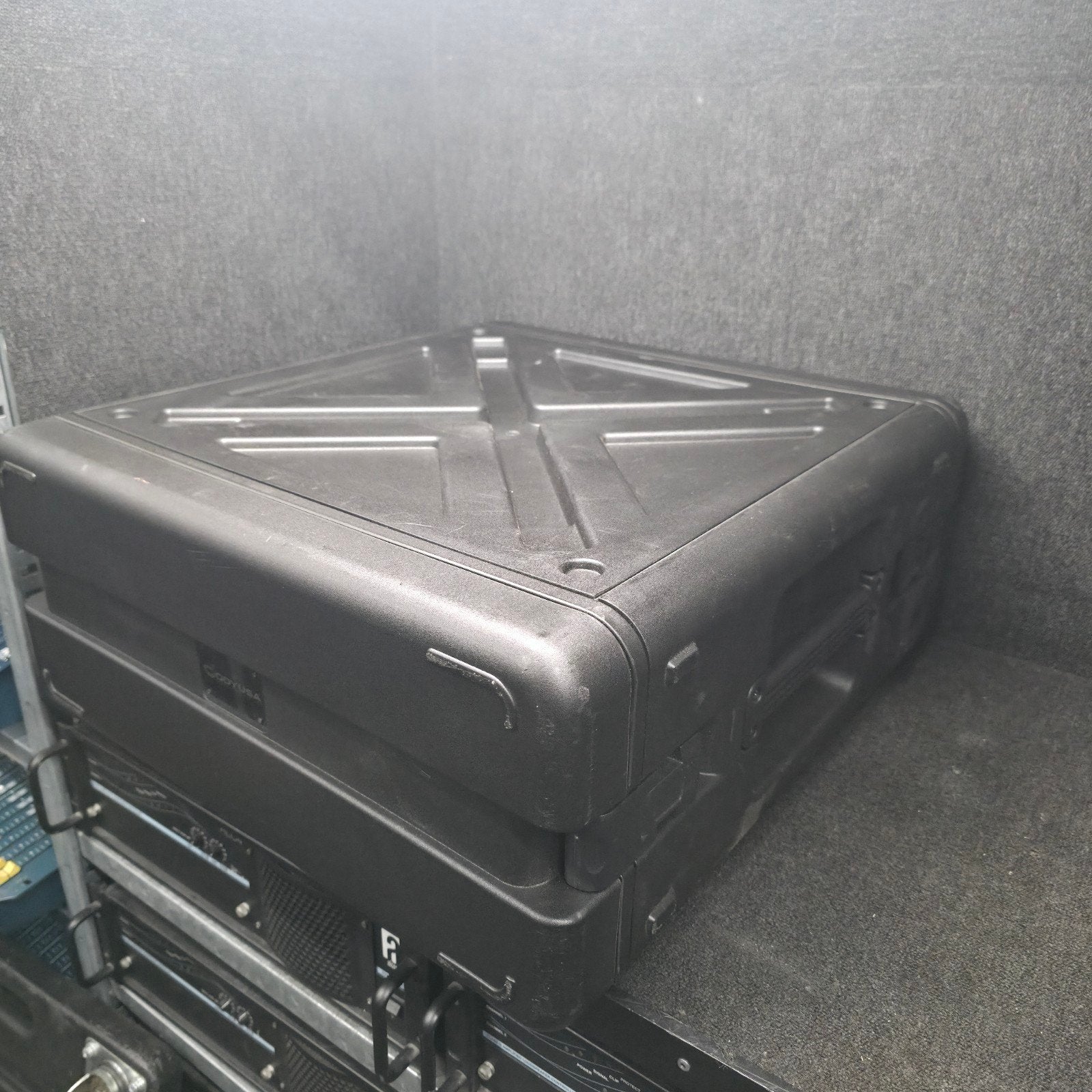 Flight-case ODYUSA 4U 19 pouces, Enlèvement ou Envoi, Flight case