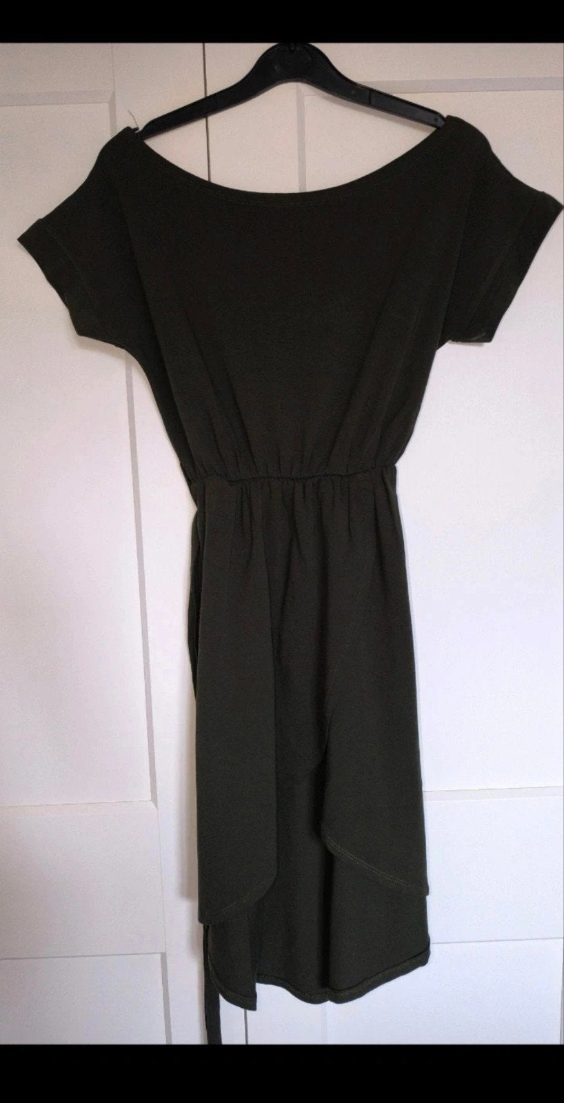 Kleedje small nooit gedragen, Vêtements | Femmes, Robes, Enlèvement ou Envoi