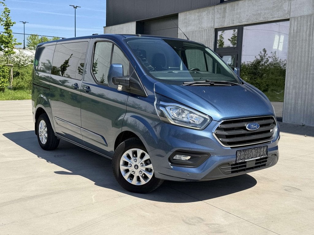 Ford Transit Custom 2.0 TDCi L1H1 Euro 6b/ NAVI/ CAM/ LEDER/, Auto's, Ford, USB, Gebruikt, 5 deurs, https://public.car-pass.be/vhr/f9384486-627f-4402-a88f-c8b6da084361