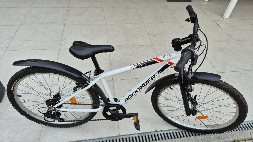 Nieuw -wit Fiets “Rockrider“ ST 100 ,24 inch voor 7-12 jaar, Fietsen en Brommers, Ophalen, Nieuw, 20 inch of meer, Rockrider