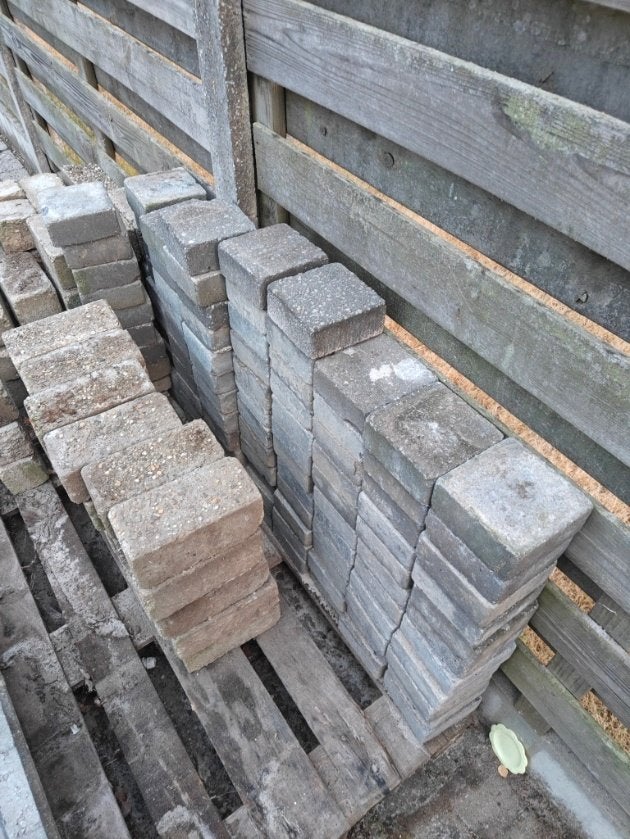 klinkers 2 soorten, Tuin en Terras, Ophalen, Gebruikt, Klinkers, Minder dan 5 m²