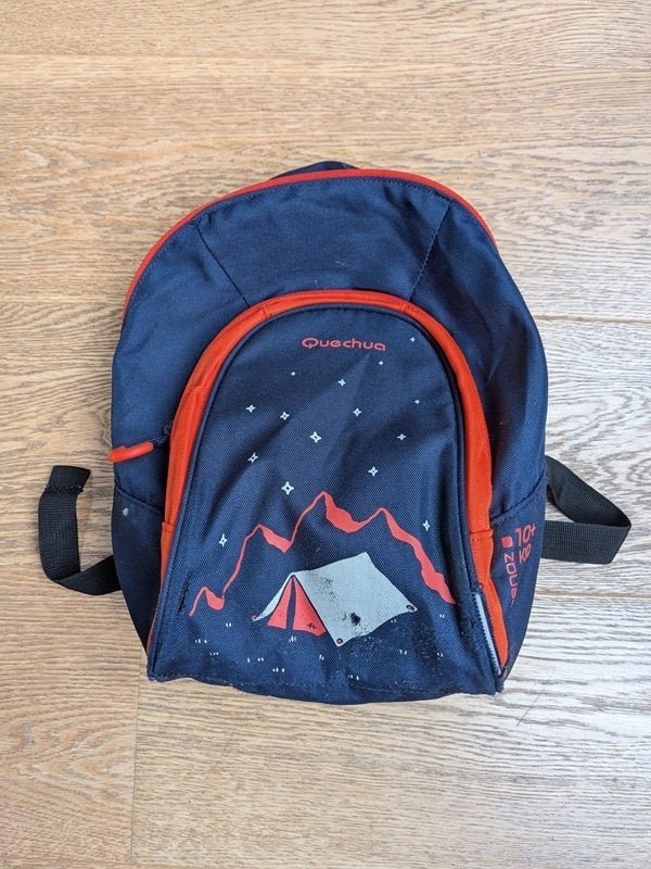 petit sac à dos / cartable Quechua, Bijoux, Sacs & Beauté, Sacs | Cartables, Enlèvement, Utilisé, Sac à dos