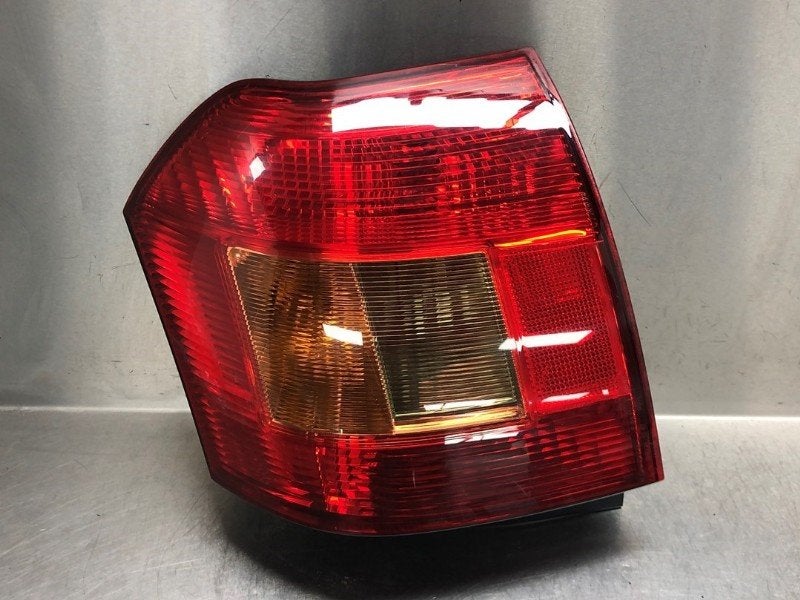 ACHTERLICHT RECHTS Toyota Corolla (E12) (|8155113610|), Gebruikt, Kundenbetreuung@toyota.de, Toyota, Toyota-Allee 2
50858  Köln, DE