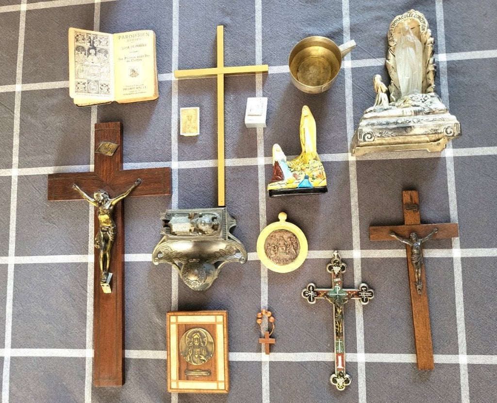 Lot de 15 objets religieux, Enlèvement ou Envoi