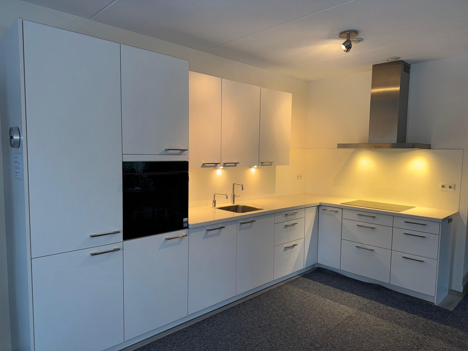 Nette SieMatic Hoekkeuken Topconditie + Siemens GEDEMONTEERD, Ophalen of Verzenden, Composiet, Hoekkeuken