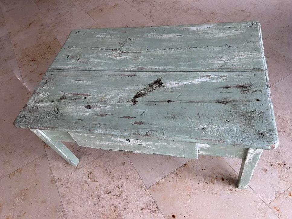 Table basse bois vintage – style campagne, Maison & Meubles, Tables | Tables de salon, Vintage / campagne chic, Moins de 50 cm