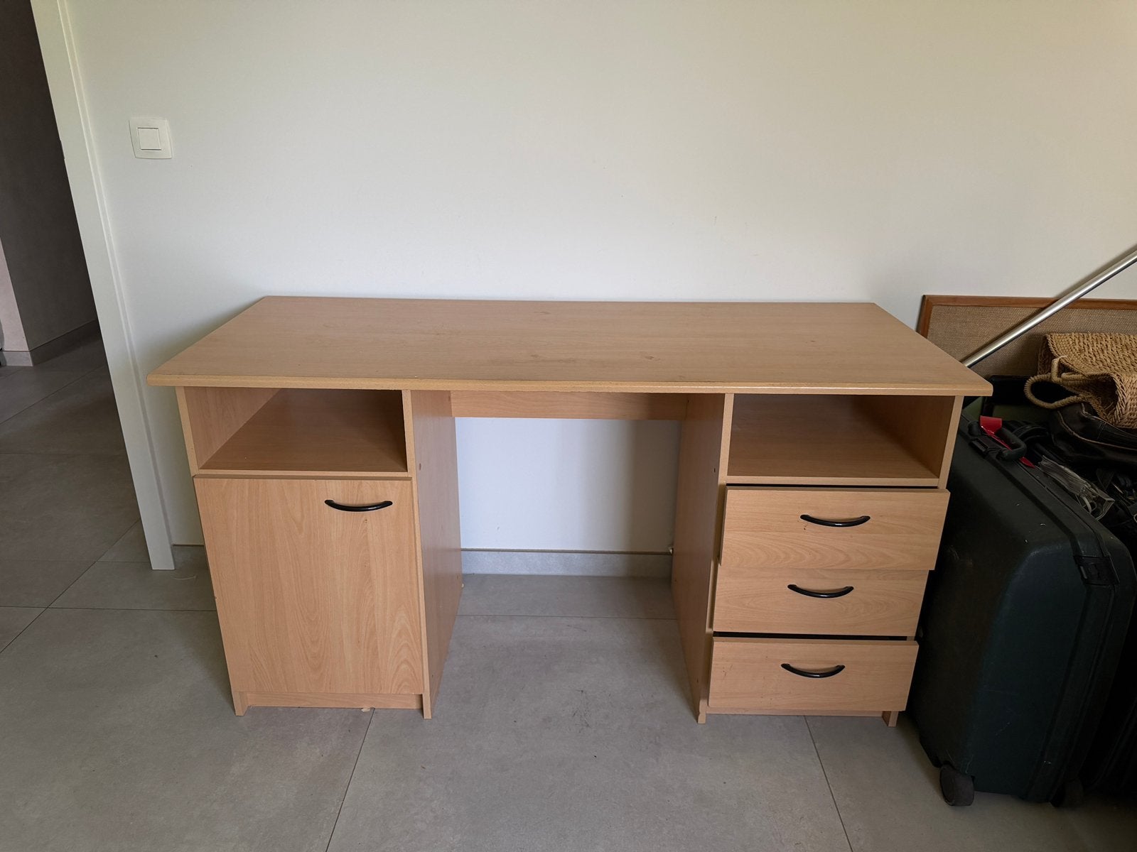 Stevig bureau met kast en 3 laden – licht houtkleur, Huis en Inrichting, Bureaus, Ophalen, Met lades, Bruin, Zo goed als nieuw