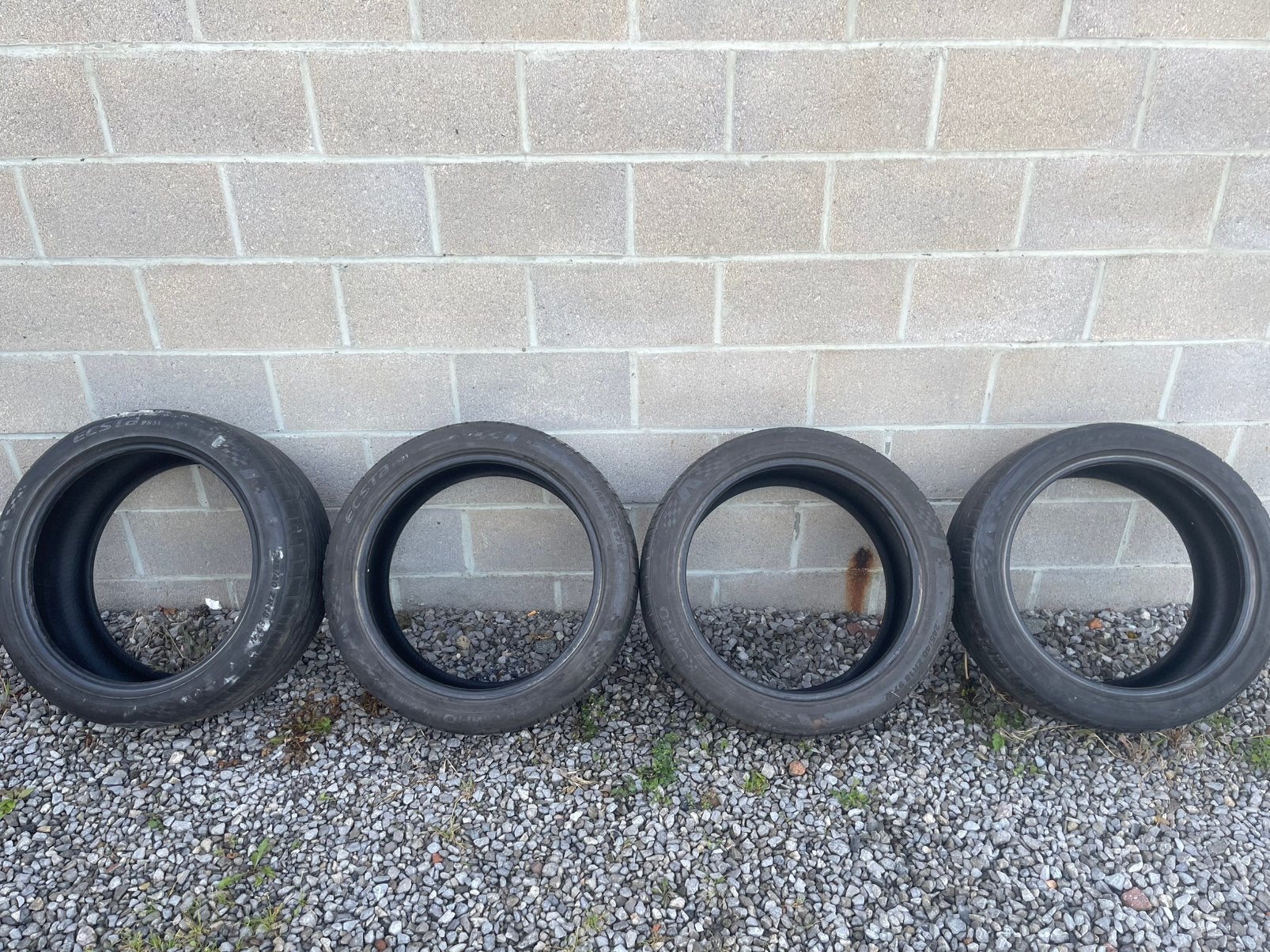 4 Pneus Kuhmo 245/40ZR18  97W, Enlèvement, Pneu(s)