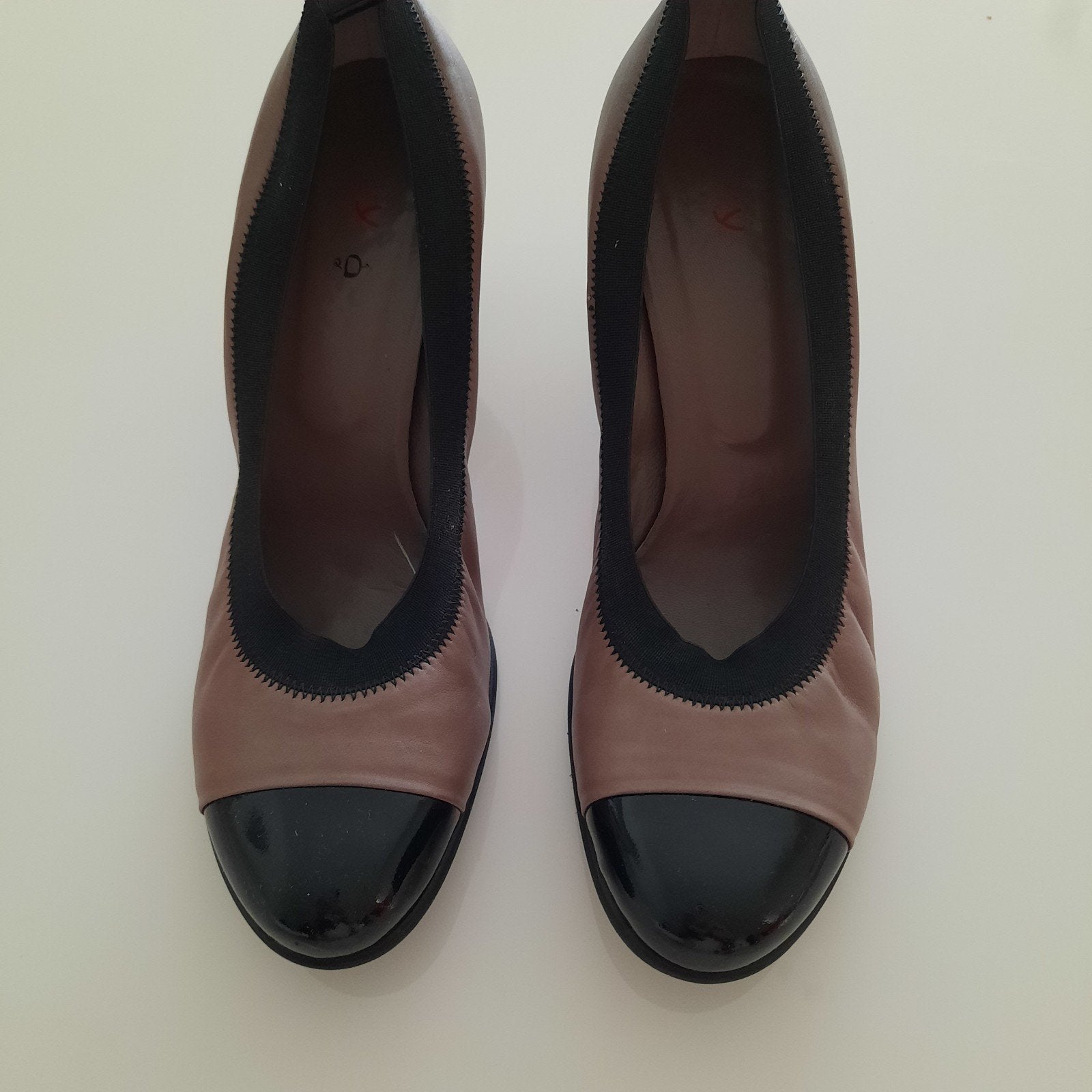 STIJLVOLLE PUMPS M39 PERFEKTE STAAT, Kleding | Dames, Ophalen of Verzenden, Pumps
