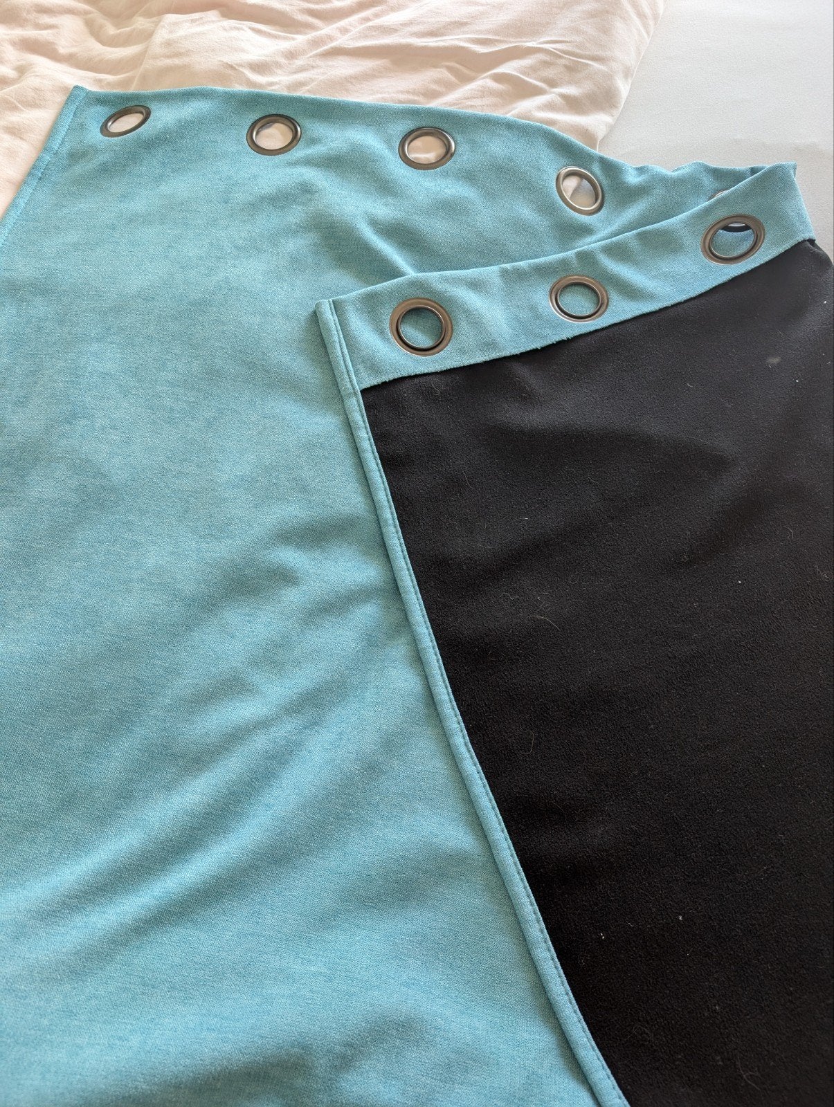 2x Alaska isolerende & verduisterende gordijnen – turquoise, Huis en Inrichting, Ophalen, Isolerend, Gordijn, 140 cm