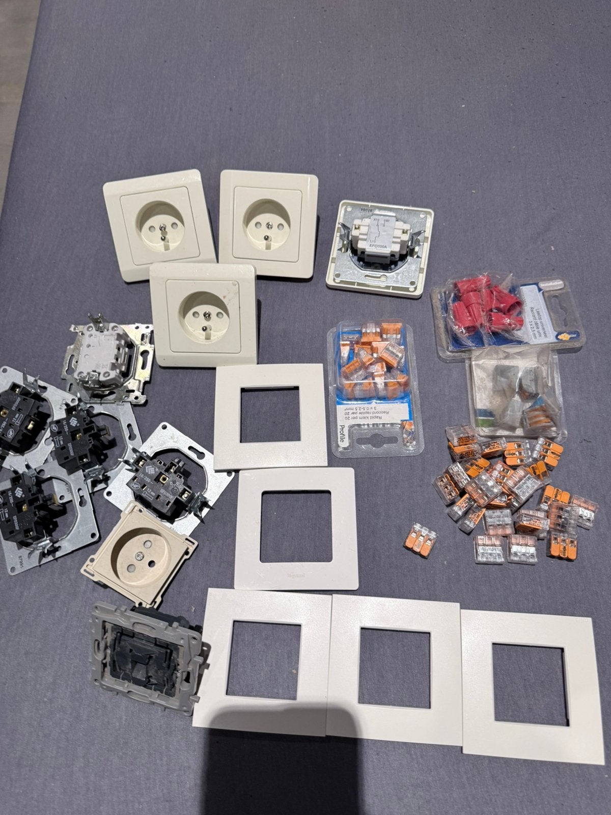 Lot alle mag weg  20€, Audio, Tv en Foto, Fotoalbums en Accessoires, Ophalen, Zo goed als nieuw