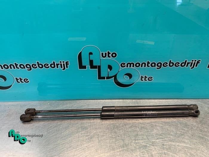 Set Gasdempers Achterklep van een Mercedes A-Klasse (A-Klass, Gebruikt, -, Ophalen of Verzenden, -