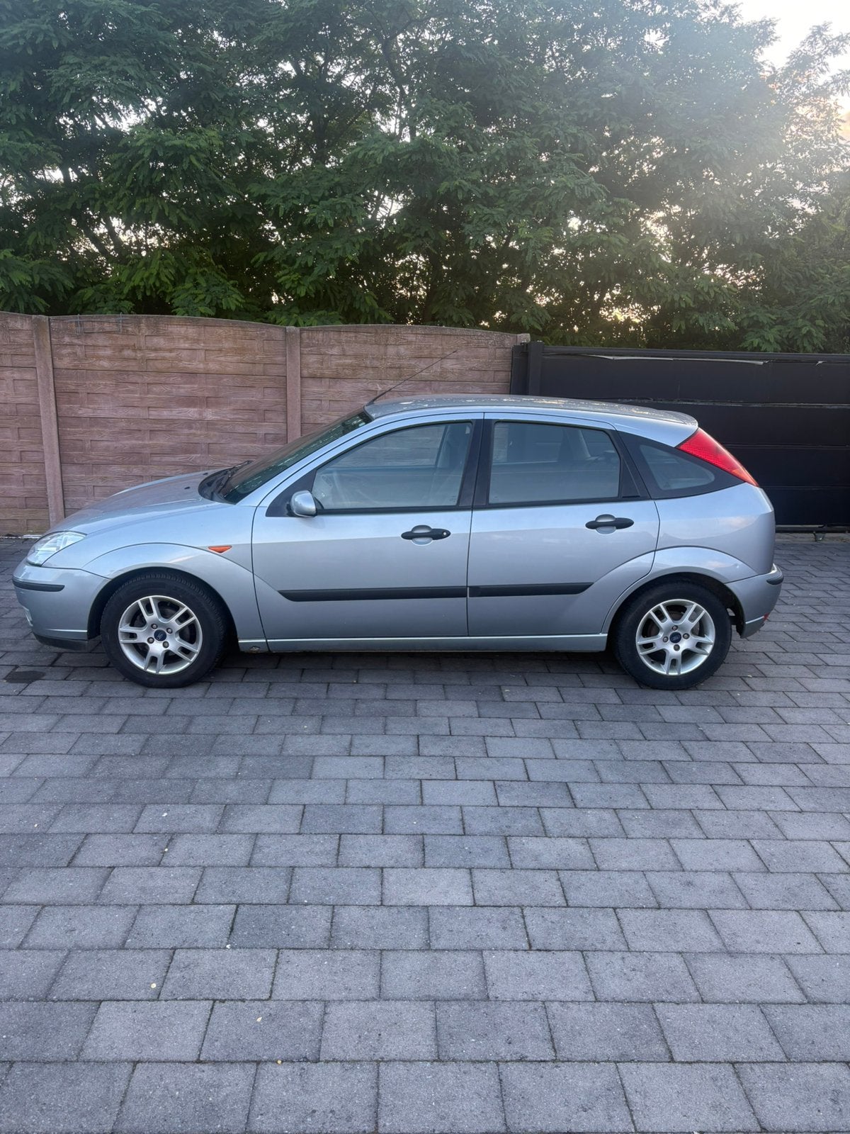Ford Focus 1.8 TDCi — 160 219 km, Autos, Focus, Achat, Attache-remorque, 5 portes