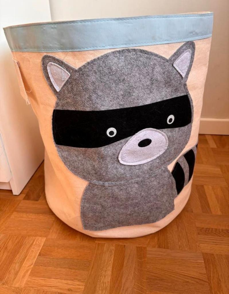 Sac de rangement a jouet raton laveur, Enfants & Bébés, Enlèvement, Comme neuf