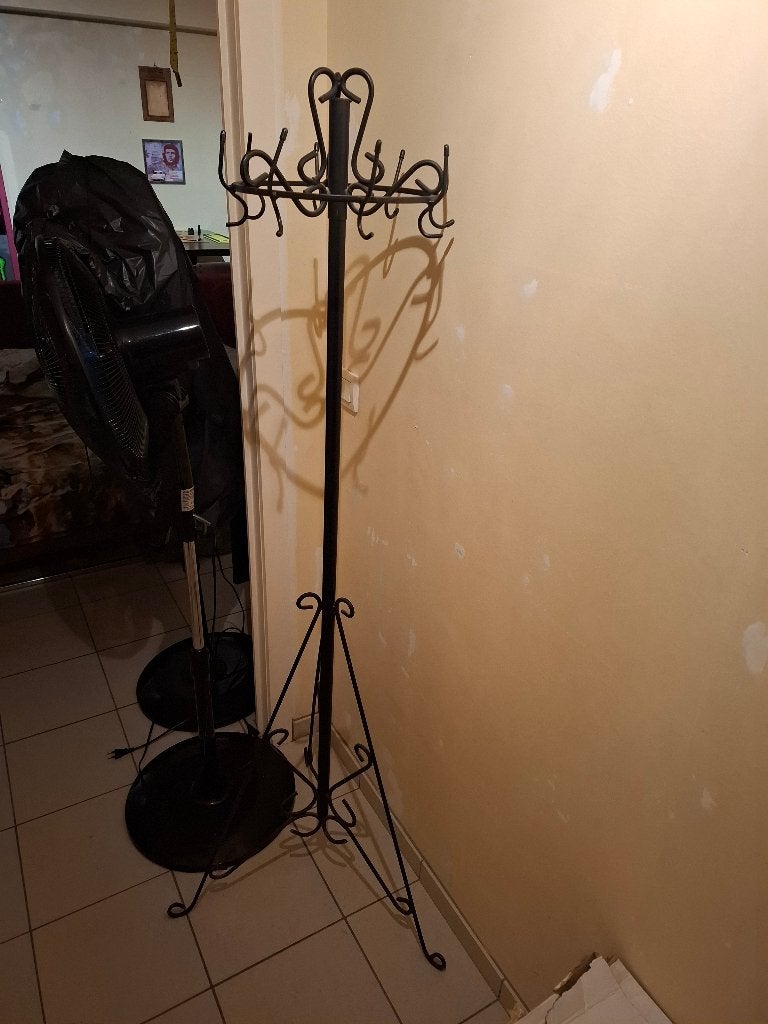 Metaal staan kapstok, Huis en Inrichting, Ophalen of Verzenden, Zo goed als nieuw, Metaal, Staande kapstok