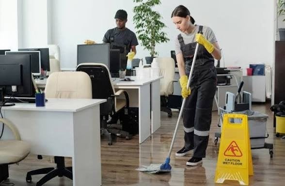 Schoonmaak na vertrek van de huuraccommodatie - ramen met pr